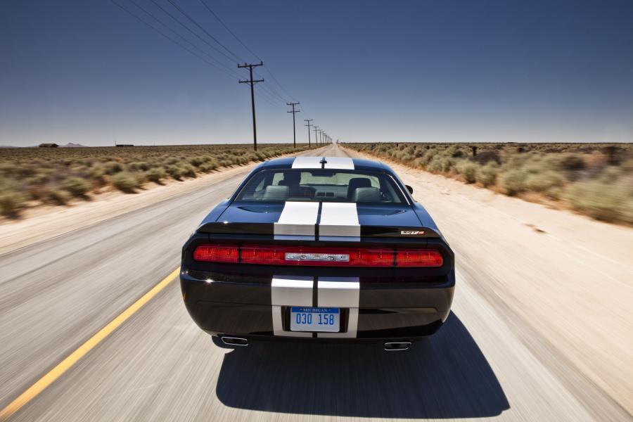  Dodge Challenger SRT8 392 2012 года  (фото 6 из 40)